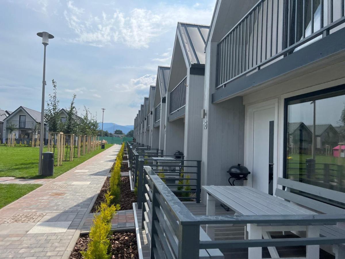 Holiday Park & Resort Cieplice Zdroj Jelenia Góra Exterior foto