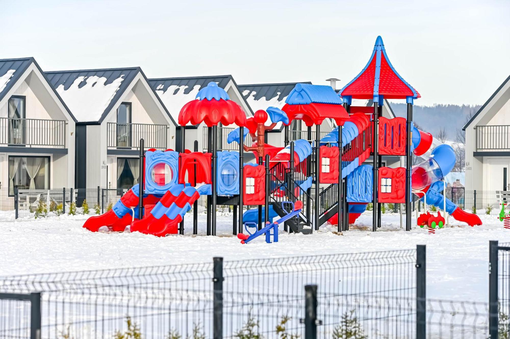 Holiday Park & Resort Cieplice Zdroj Jelenia Góra Exterior foto