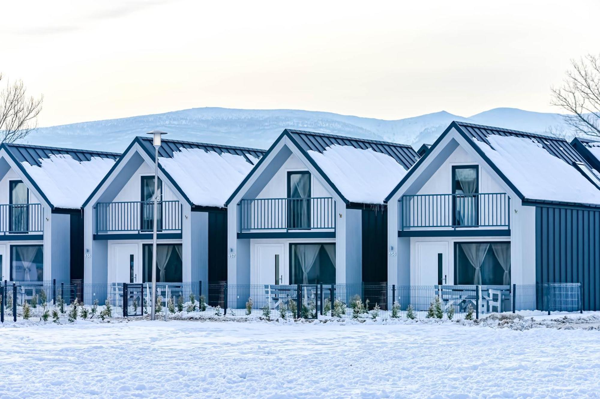 Holiday Park & Resort Cieplice Zdroj Jelenia Góra Exterior foto