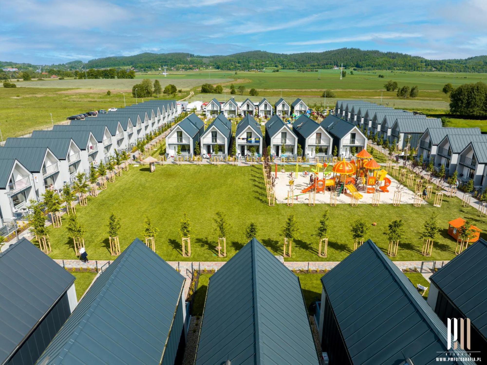 Holiday Park & Resort Cieplice Zdroj Jelenia Góra Exterior foto