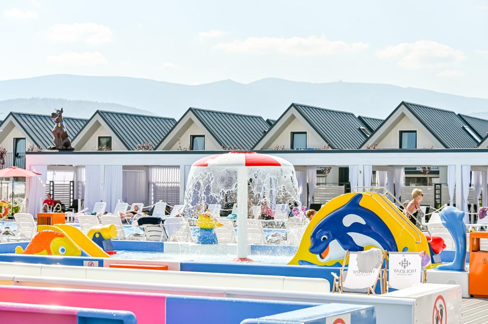 Holiday Park & Resort Cieplice Zdroj Jelenia Góra Exterior foto